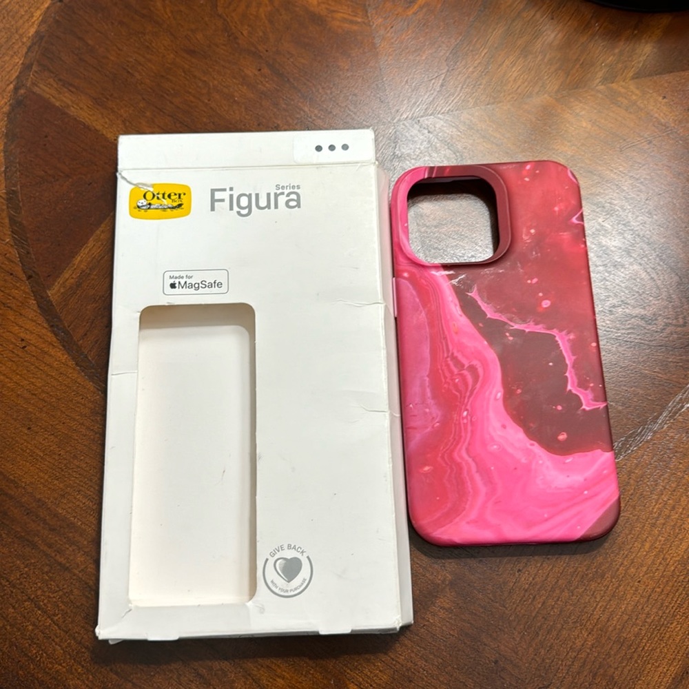 iPhone 13 Pro Case with MagSafe
Figura Series